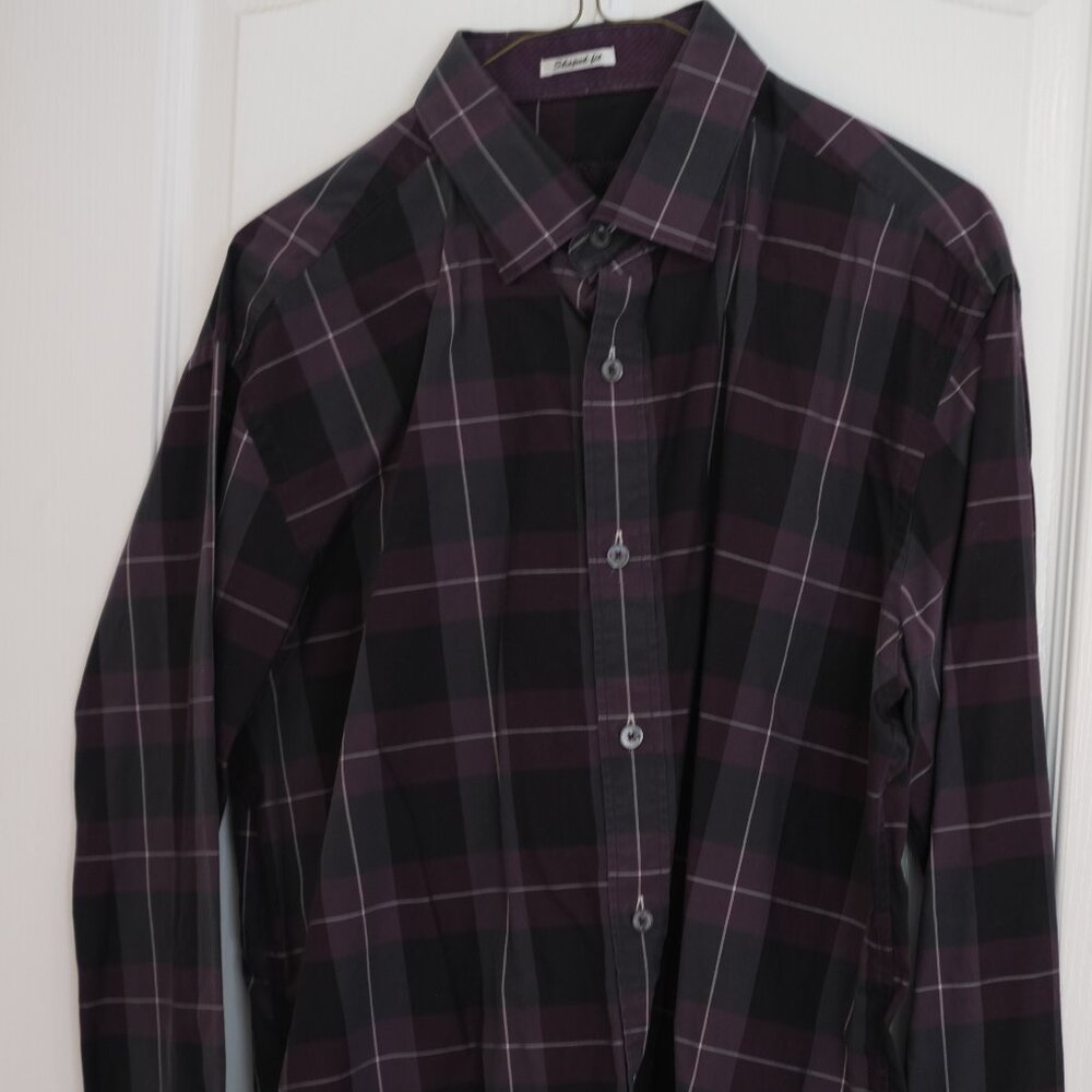 Bugatchi Uomo Purple Black Plaid Button up shaped fit, Size Large